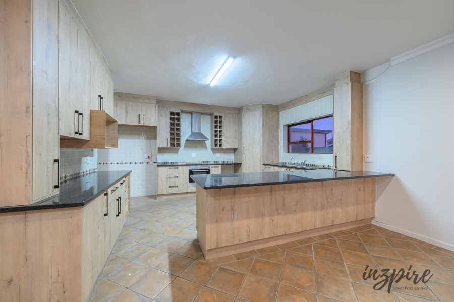 3 Bedroom Property for Sale in Dana Bay Western Cape